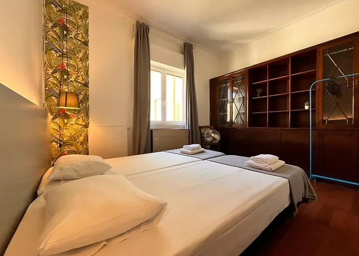 Castilho 63 & SuitesHostel